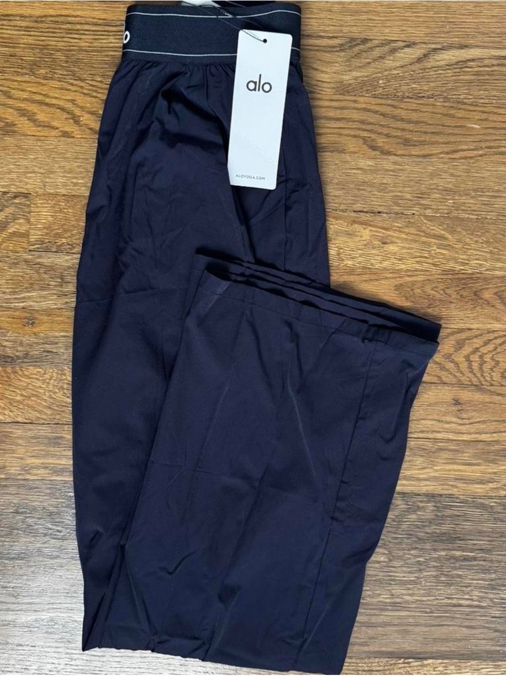 ALO Women’s Navy Suit Up Trouser NWT M